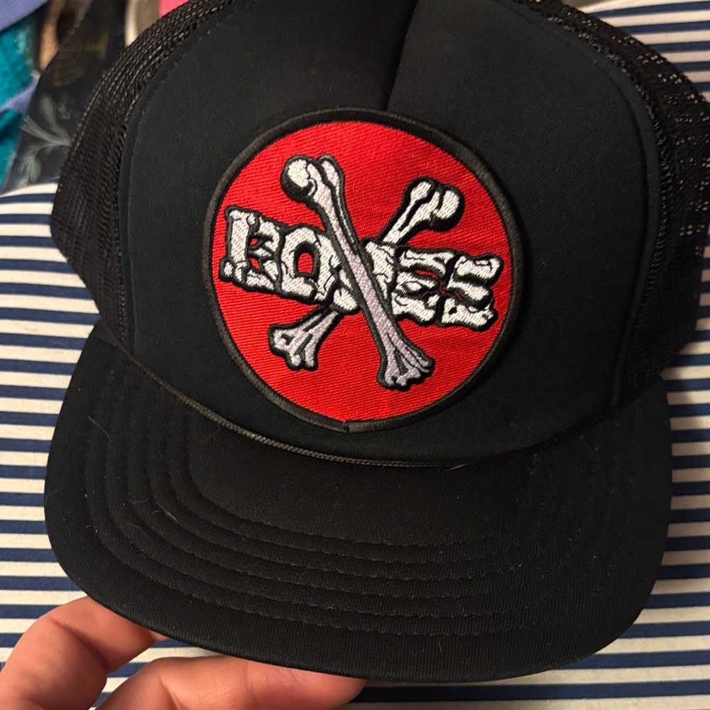 Vintage Yupoong Powell Peralta trucker hat NWOT Bones